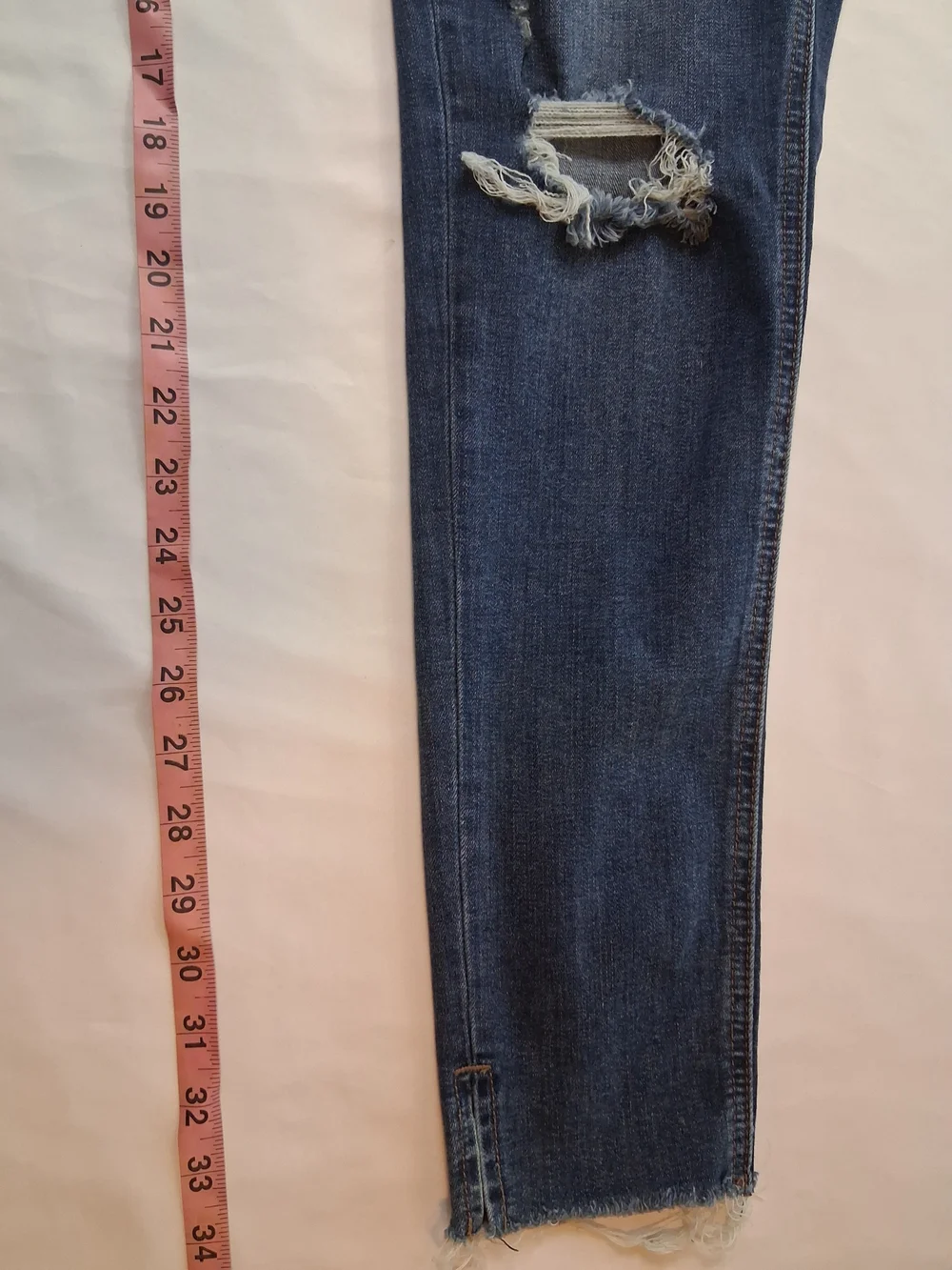 Just USA Distressed Ankle Crop Skinny Jeans in Medium Blue Just USA